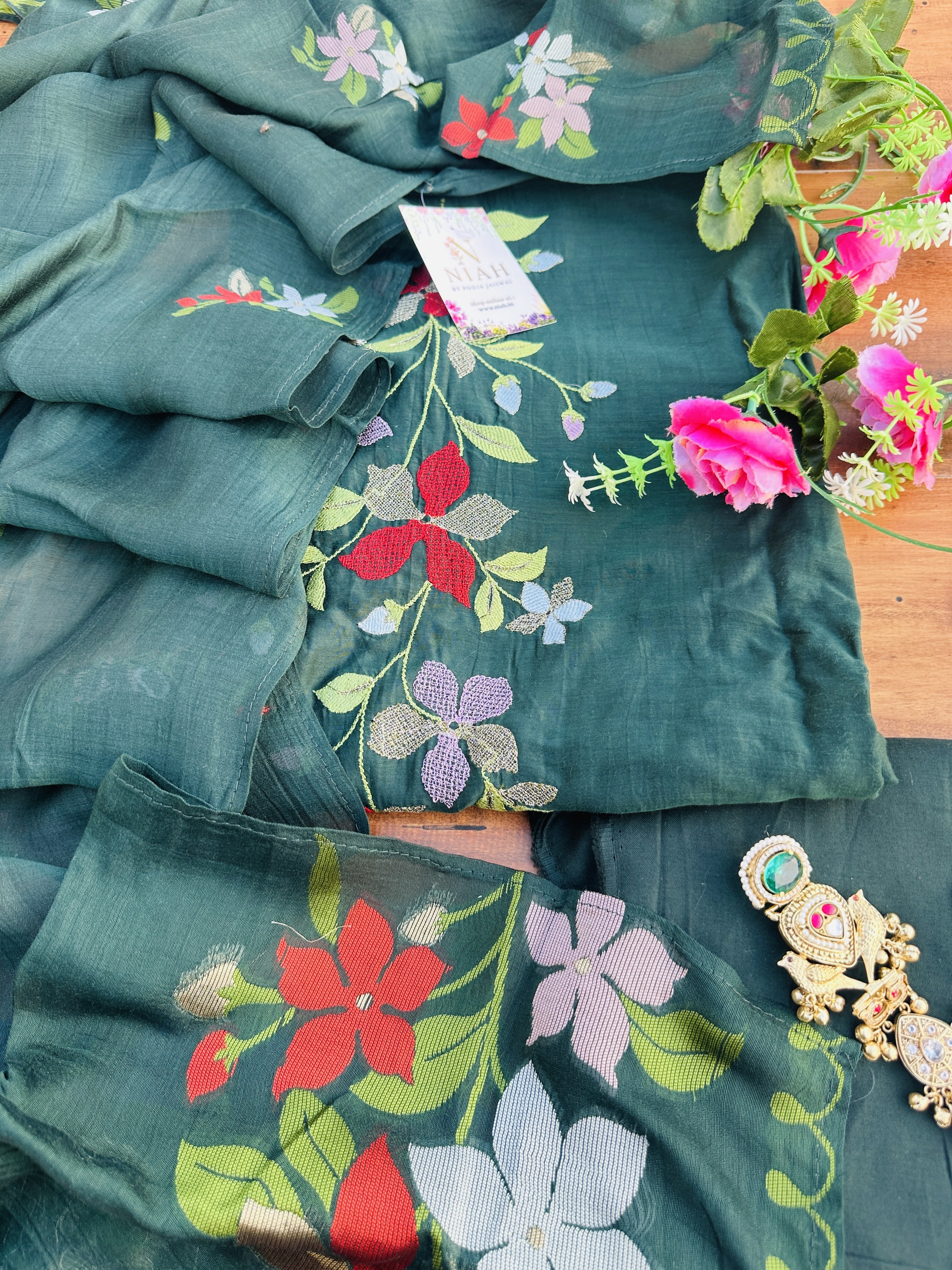 Pure mul Cotton Unstitched suit with floral hand thread work n mul duppata with floral hand thread work image 3