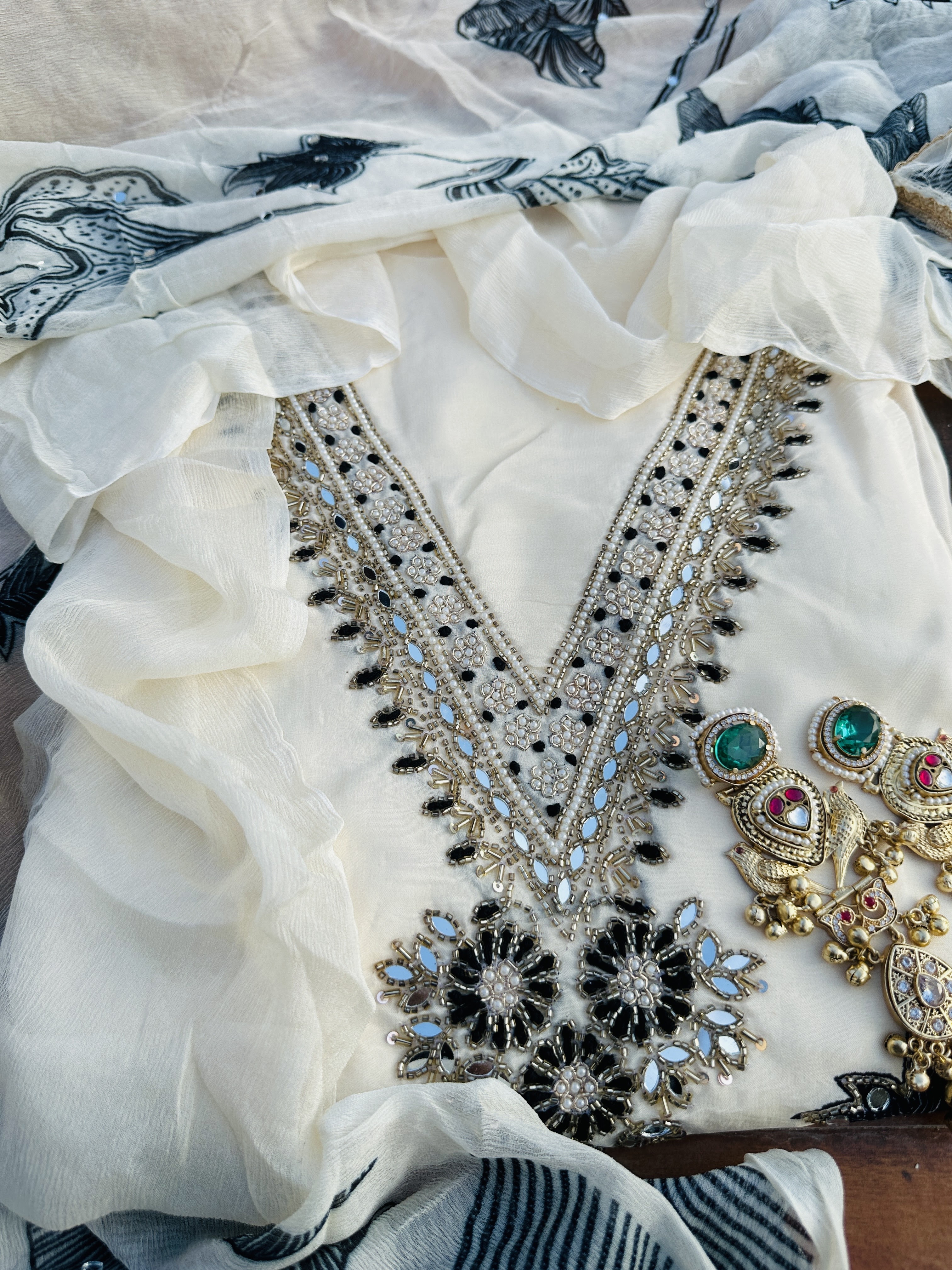 Creap Unstitched Suit with V-Neck Embroidery &amp; Chiffon Dupatta image 5