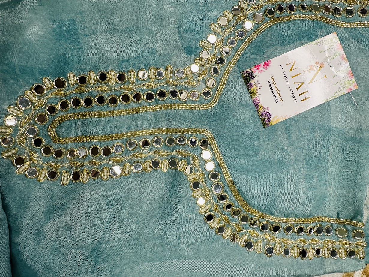 Pure Crepe with mirror work n chiffon duppta image 4